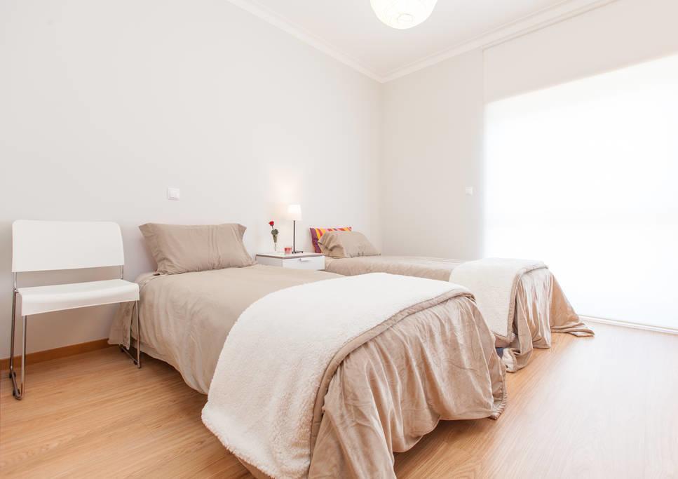 Midway To Geres And Braga Apartment อามาเรส ห้อง รูปภาพ