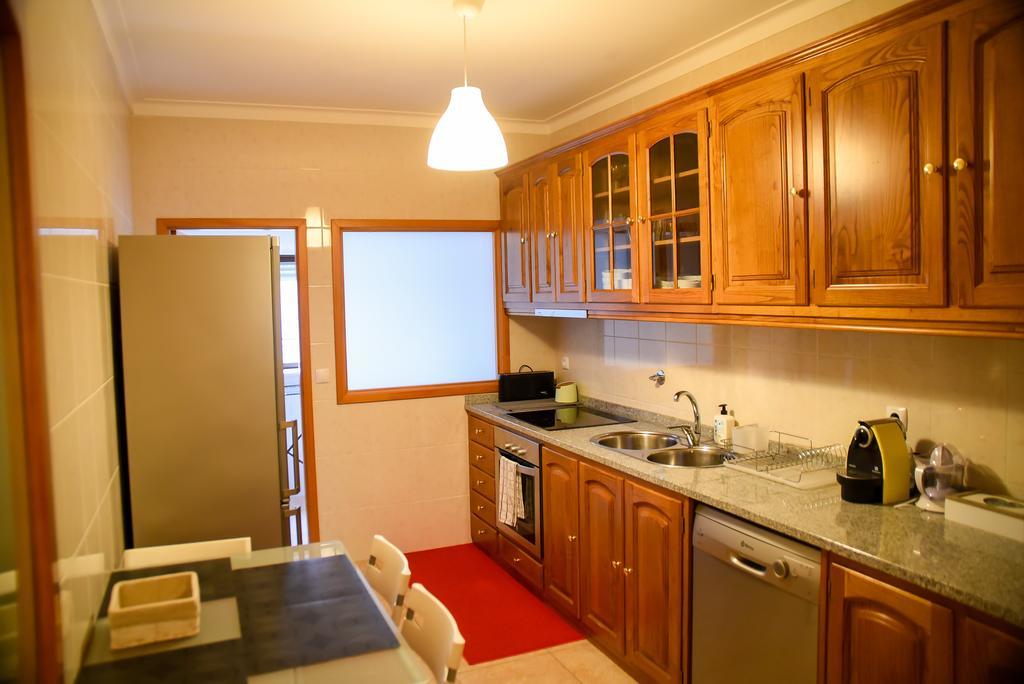 Midway To Geres And Braga Apartment อามาเรส ภายนอก รูปภาพ