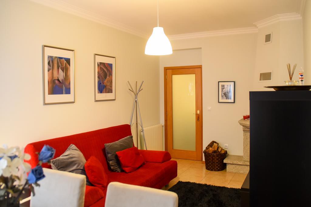 Midway To Geres And Braga Apartment อามาเรส ภายนอก รูปภาพ