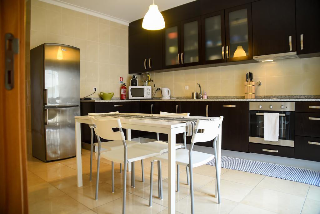 Midway To Geres And Braga Apartment อามาเรส ภายนอก รูปภาพ
